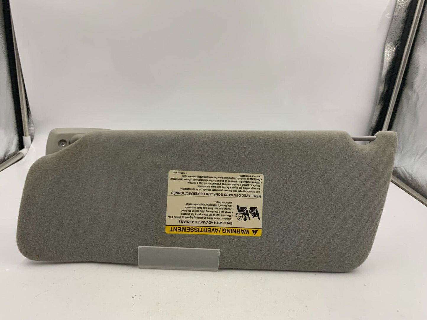 2004-2008 Ford F150 Passenger Sun Visor Sunvisor Gray OEM H01B55046