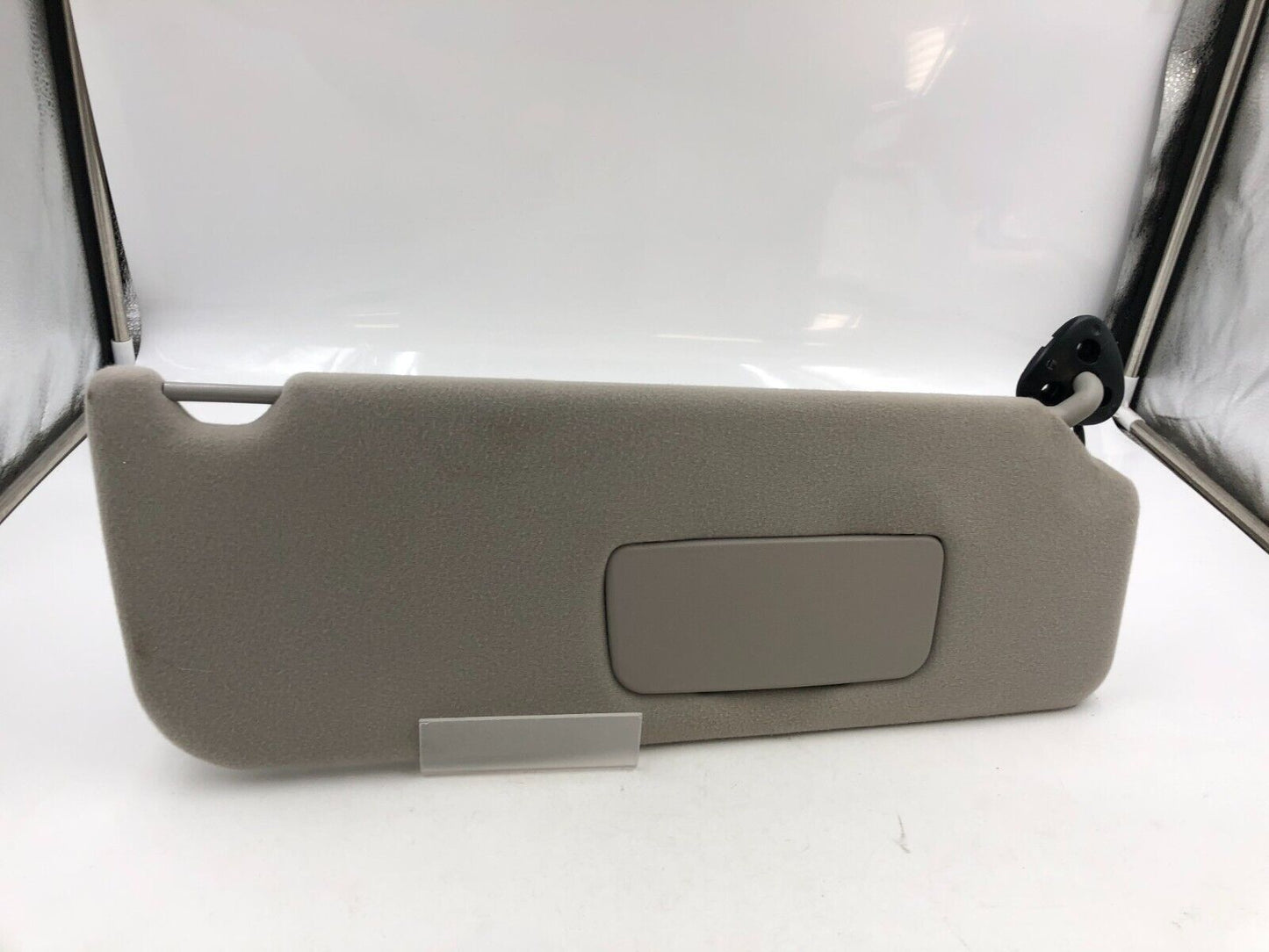 2005-2010 Toyota Sienna Passenger Visor Sunvisor Gray Illuminated OEM D03B48036