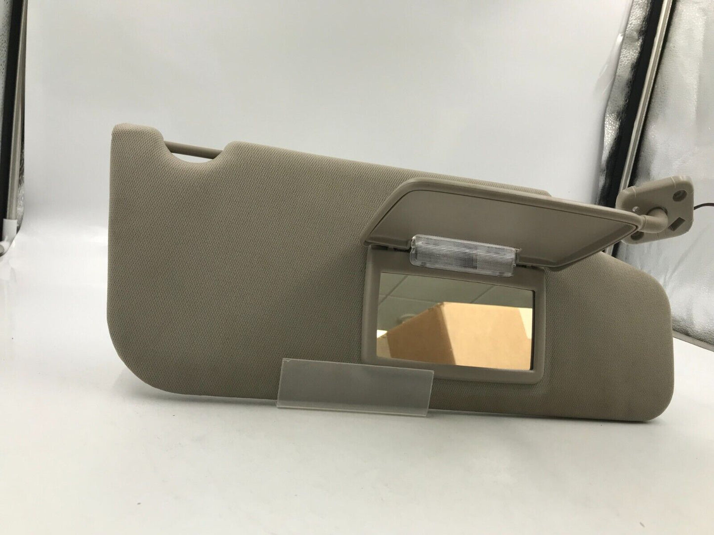 2010-2011 Ford Taurus Passenger Sun Visor Sunvisor Beige Illuminated F02B56063