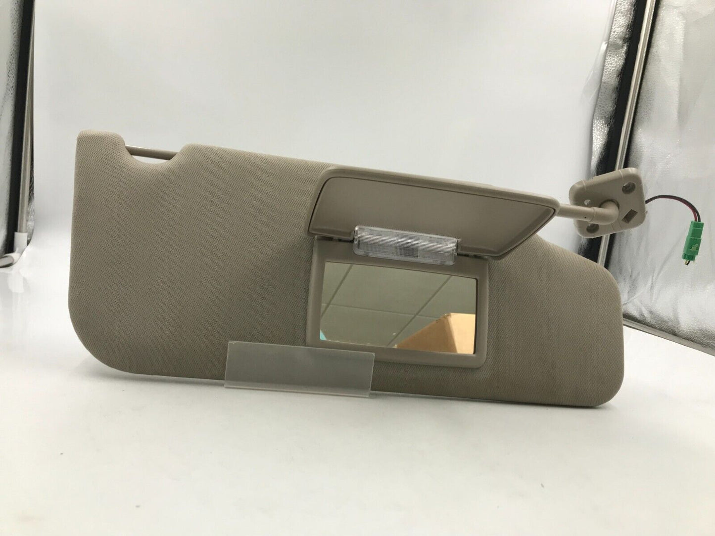 2010-2011 Ford Taurus Passenger Sun Visor Sunvisor Beige Illuminated F02B56063