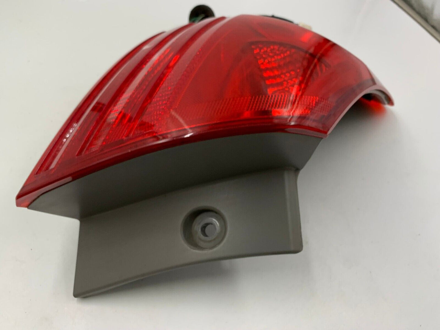 2008-2015 Nissan Rogue Driver Side Tail Light Taillight OEM F03B31052