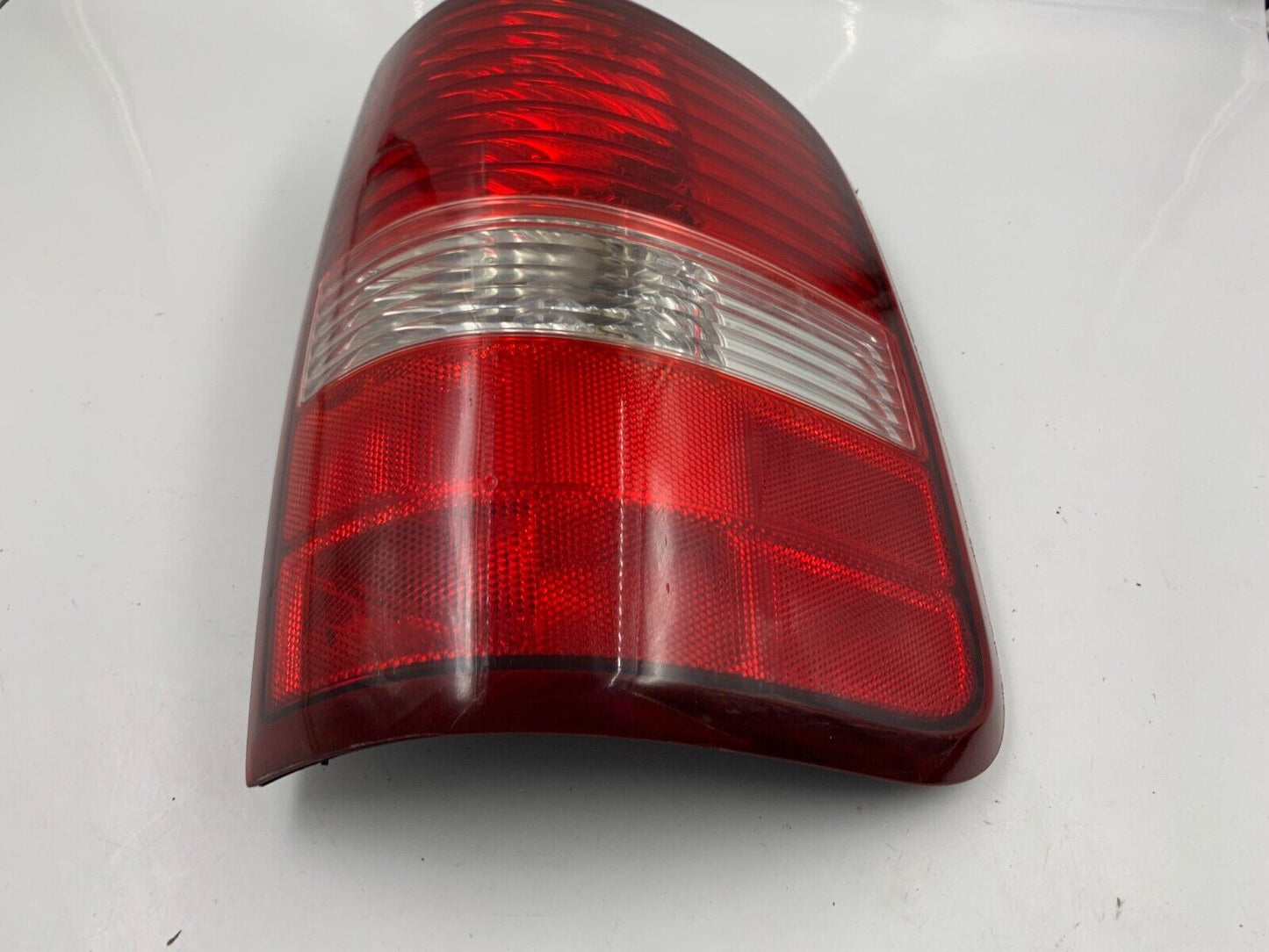 2004-2008 Ford F150 Passenger Side Tail Light Taillight Styleside OEM B01B43032