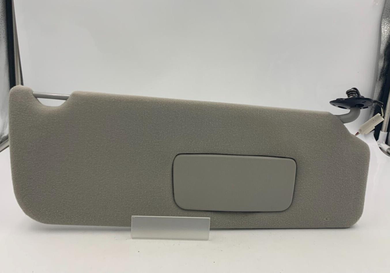 2005-2010 Toyota Sienna Passenger Sun Visor Sunvisor Gray Illuminated E03B54059