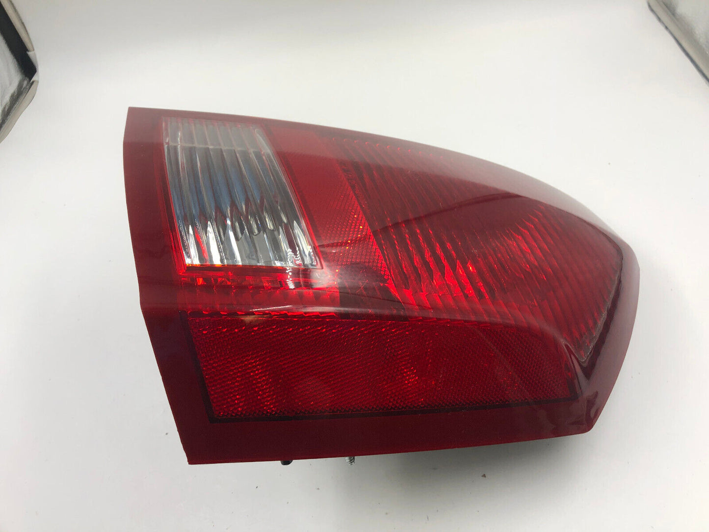 2005-2007 Chrysler 300 Passenger Side Tail Light Tailight OEM B55001