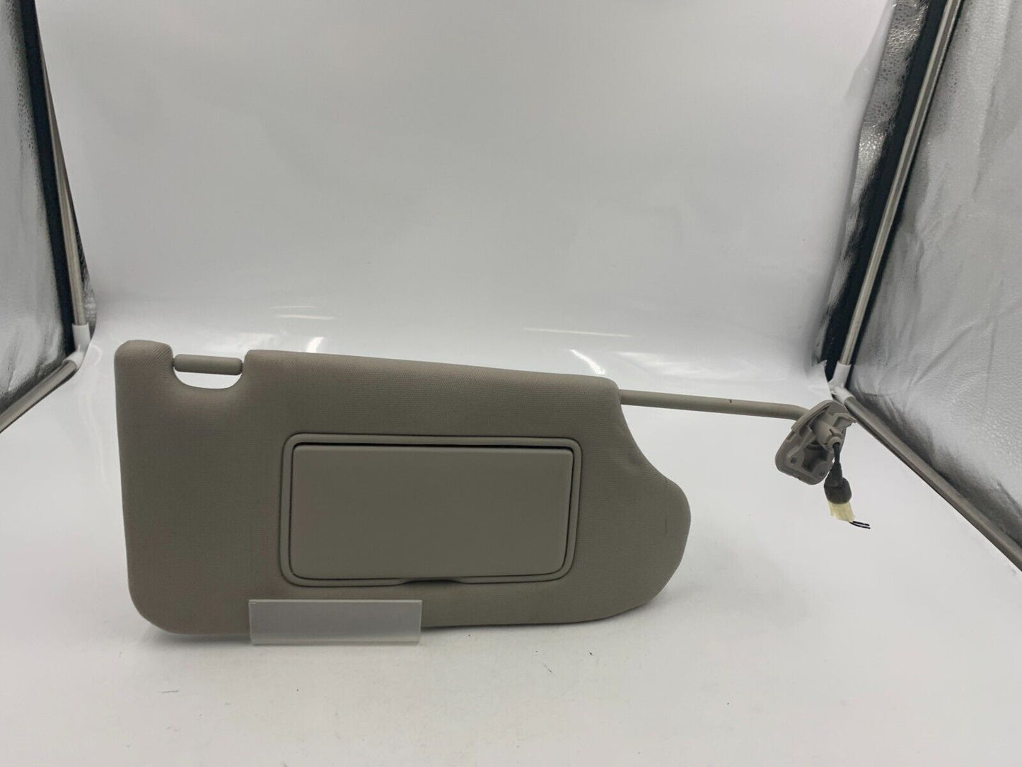 2013-2018 Nissan Altima Passenger Sun Visor Sunvisor Gray Illumination F02B20057