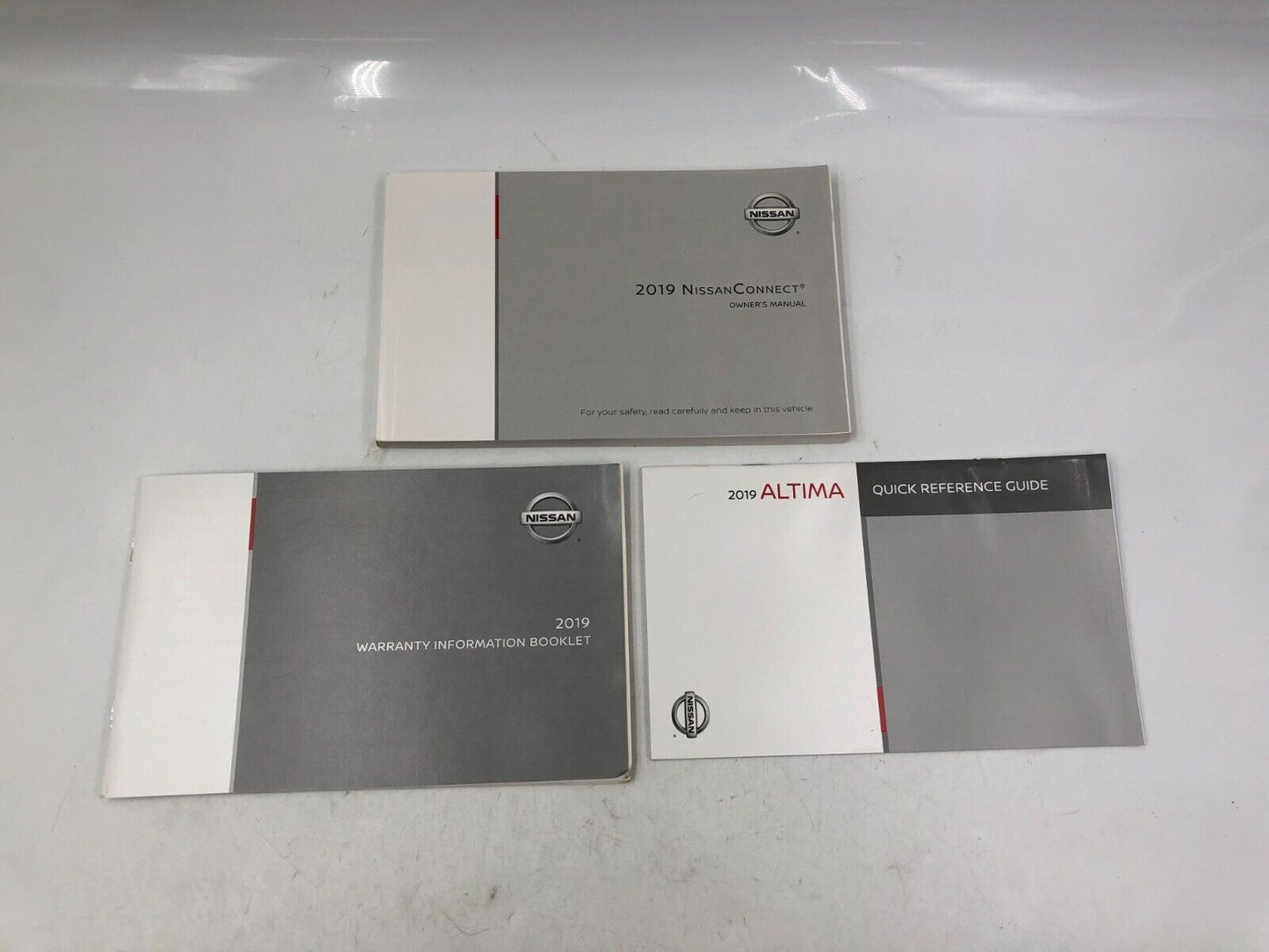 2019 Nissan Altima Sedan Owners Manual Handbook Set with Case OEM F04B14056