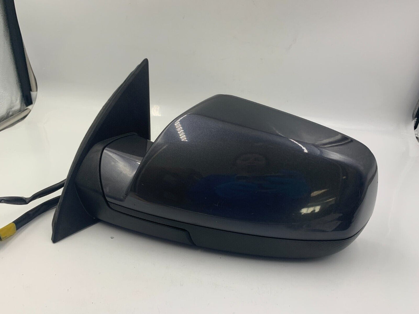 2010-2011 Chevrolet Equinox Driver Side Power Door Mirror Gray OEM C01B37057