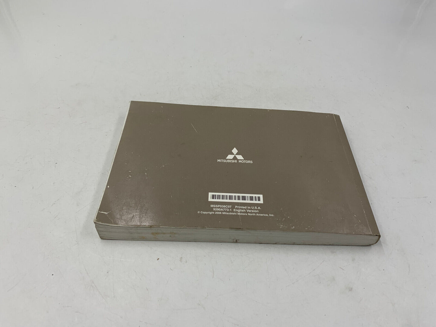 2007 Mitsubishi Endeavor Owners Manual Handbook OEM F04B36055