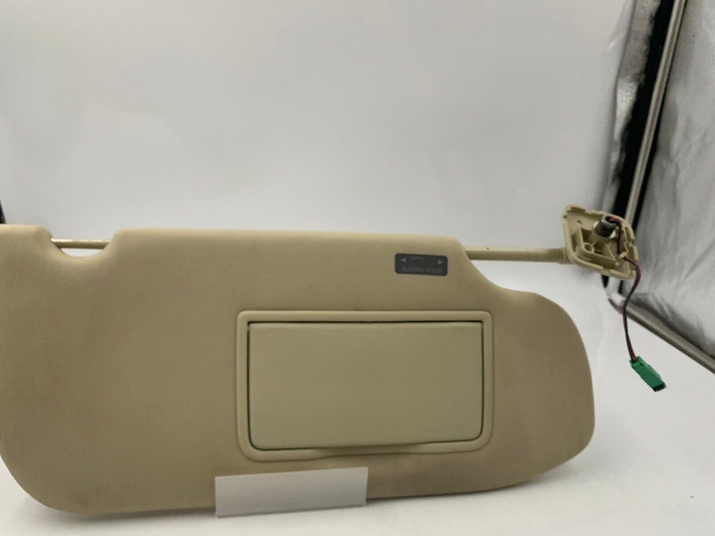 2013-2019 Ford Taurus Passenger Sun Visor Sunvisor Beige Illuminated F01B35052