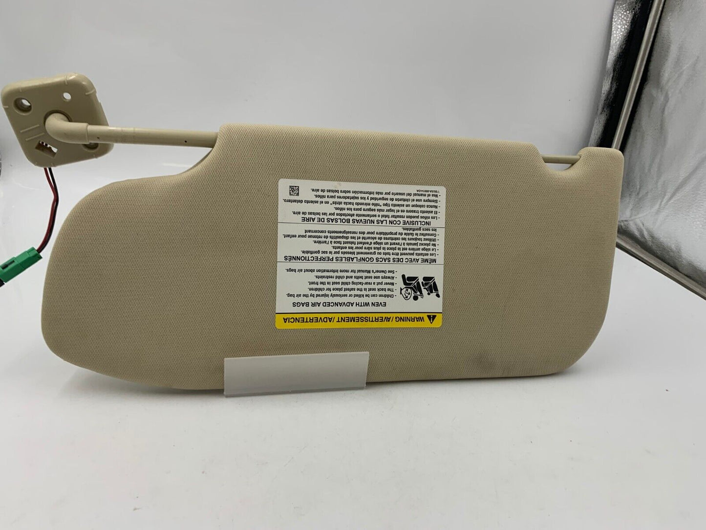 2013-2019 Ford Taurus Passenger Sun Visor Sunvisor Beige Illuminated F01B35052