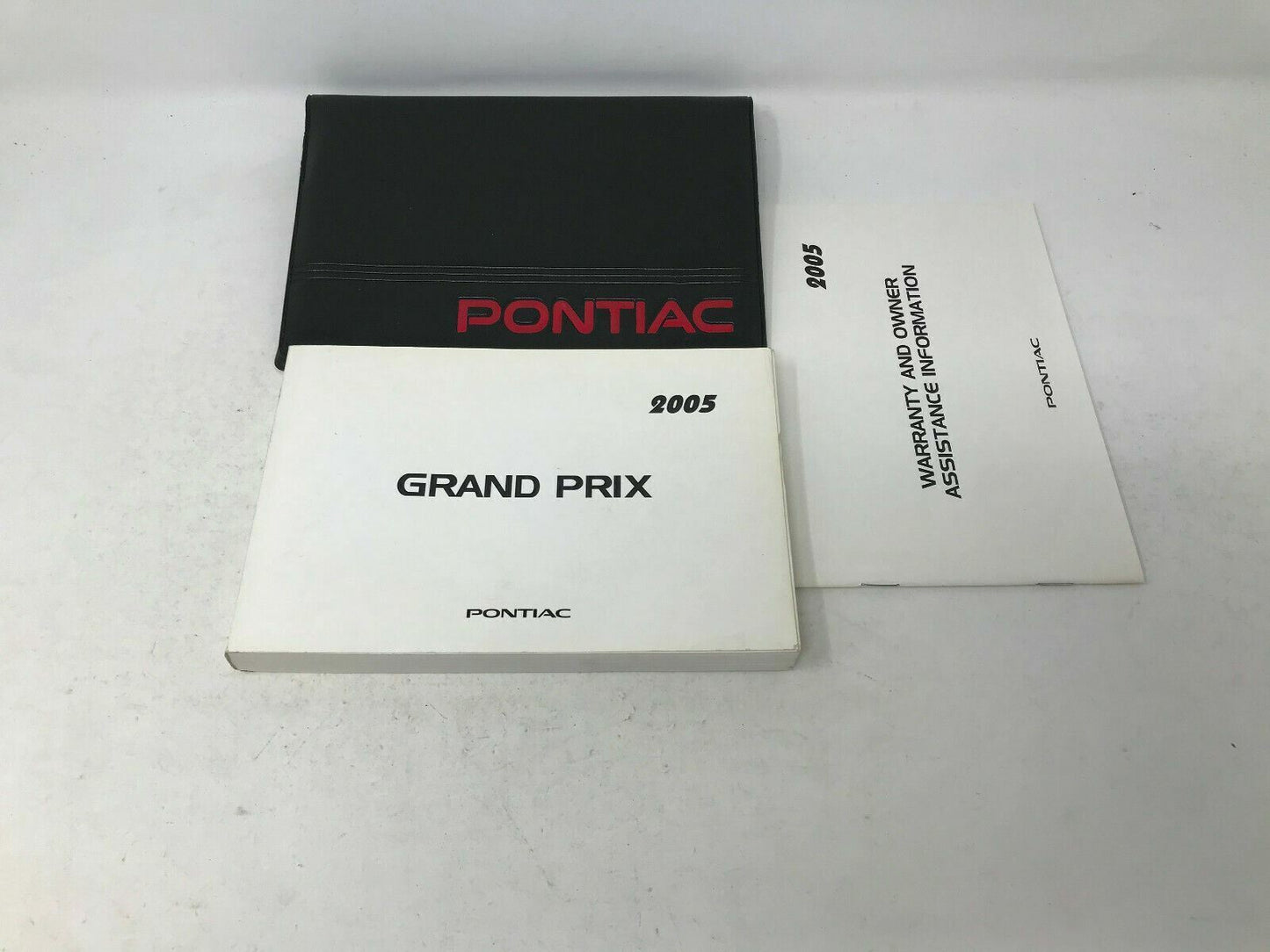 2004 Pontiac Grand Prix Owners Manual Handbook OEM with Case G04B21008