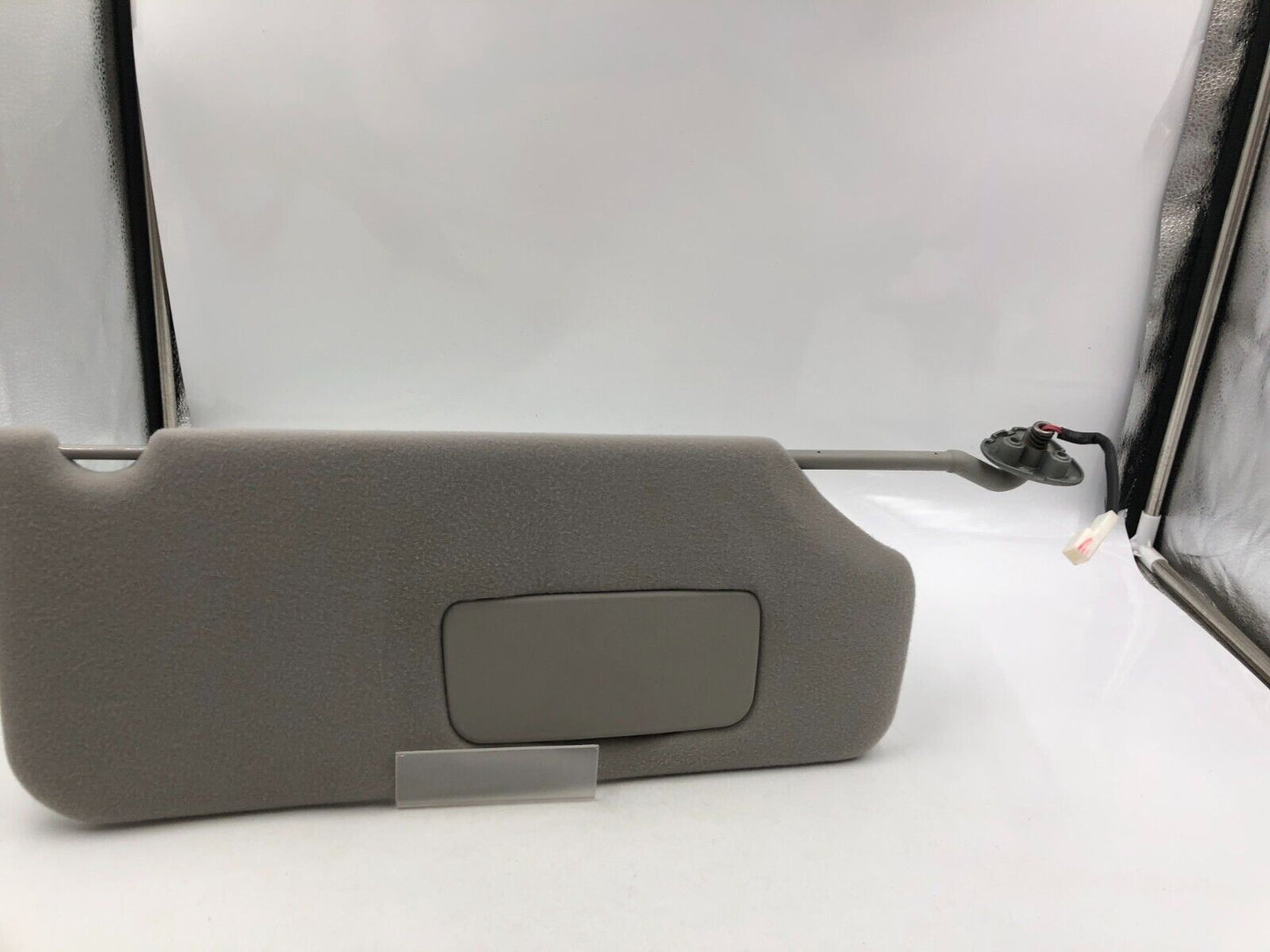 2011-2014 Toyota Sienna Passenger Sun Visor Sunvisor Gray Illuminated A03B24040