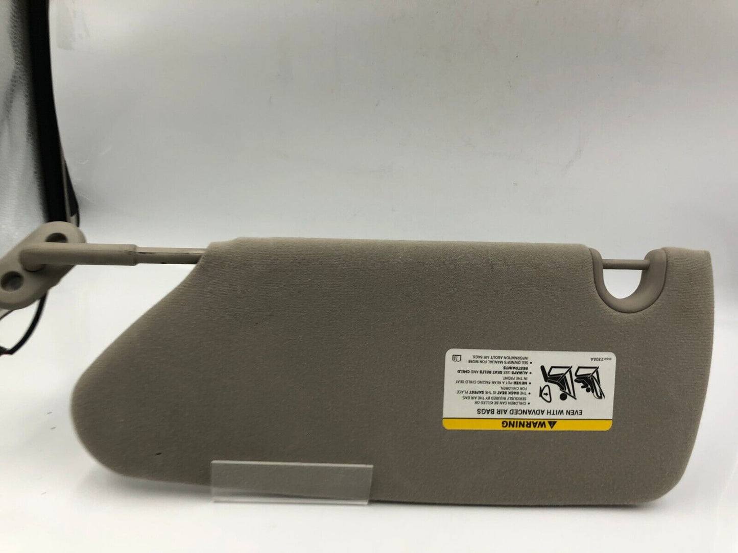 2007-2008 Chrysler Pacifica Passenger Sun Visor Sunvisor Gray OEM H01B16027