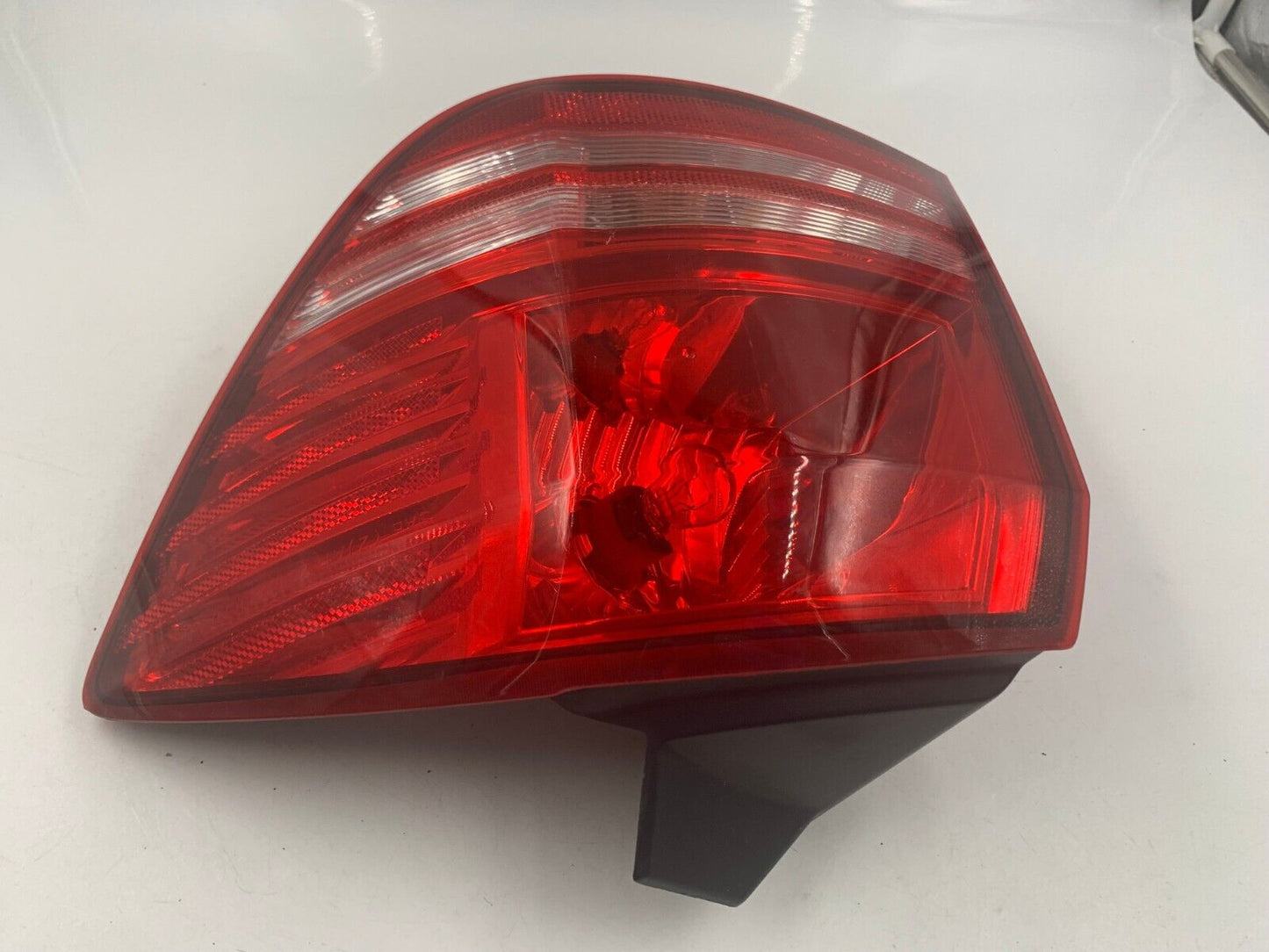 2009 Dodge Journey Passenger Side Tail Light Tailight OEM G01B18051