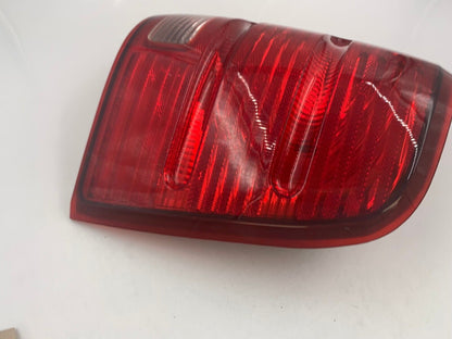 2002-2005 Ford Explorer Driver Side Tail Light Taillight OEM G01B29050