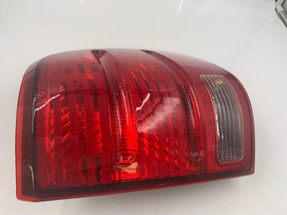 2002-2005 Ford Explorer Driver Side Tail Light Taillight OEM G01B29050