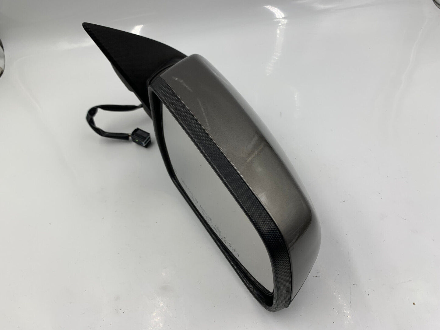 2010-2011 Chevrolet Equinox Passenger Side Power Door Mirror Gray OEM E03B34021