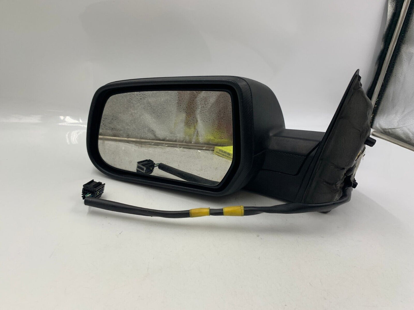 2010-2011 Chevrolet Equinox Driver Side View Power Door Mirror Black E04B48020