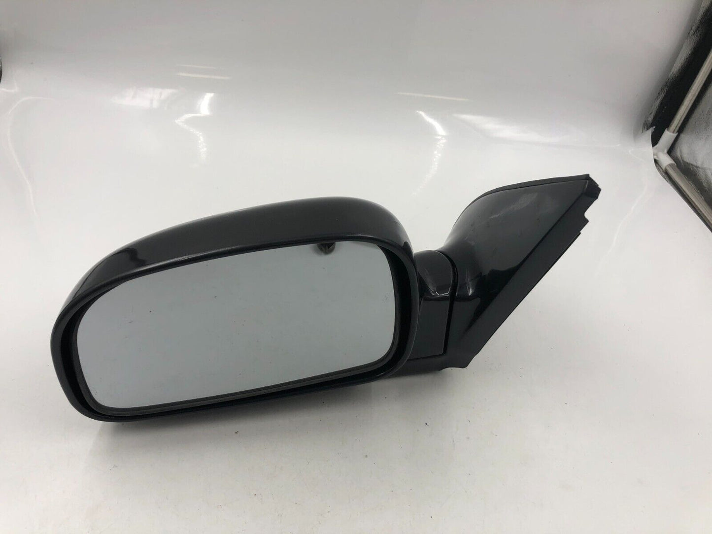 2005-2006 Hyundai Santa Fe Driver Side View Power Door Mirror Gray OEM E04B50051