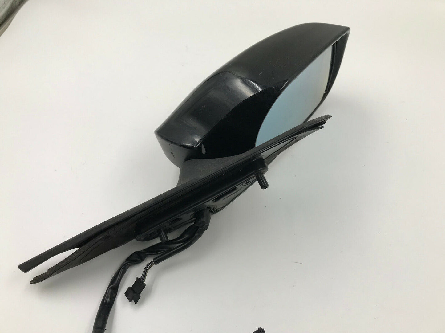 2006-2007 Mazda 6 Passenger Side View Power Door Mirror Black OEM E02B09002