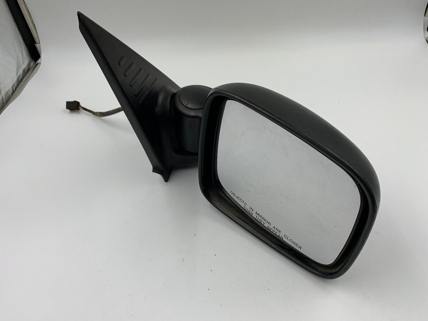 2002-2007 Jeep Liberty Passenger Side View Power Door Mirror Black OEM G03B24002