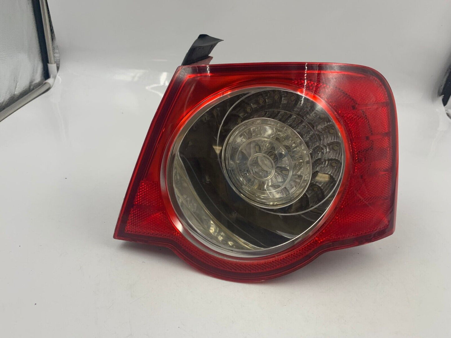 2008-2010 Volkswagen Passat Sedan Passenger Side Tail Light Taillight A04B45025