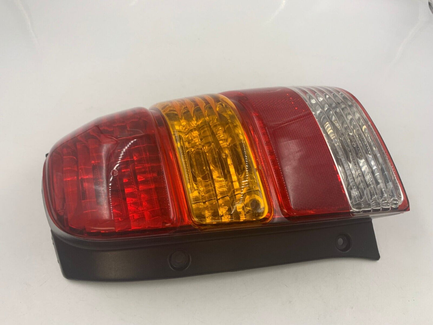 2001-2007 Ford Escape Passenger Side Tail Light Taillight OEM G01B42052