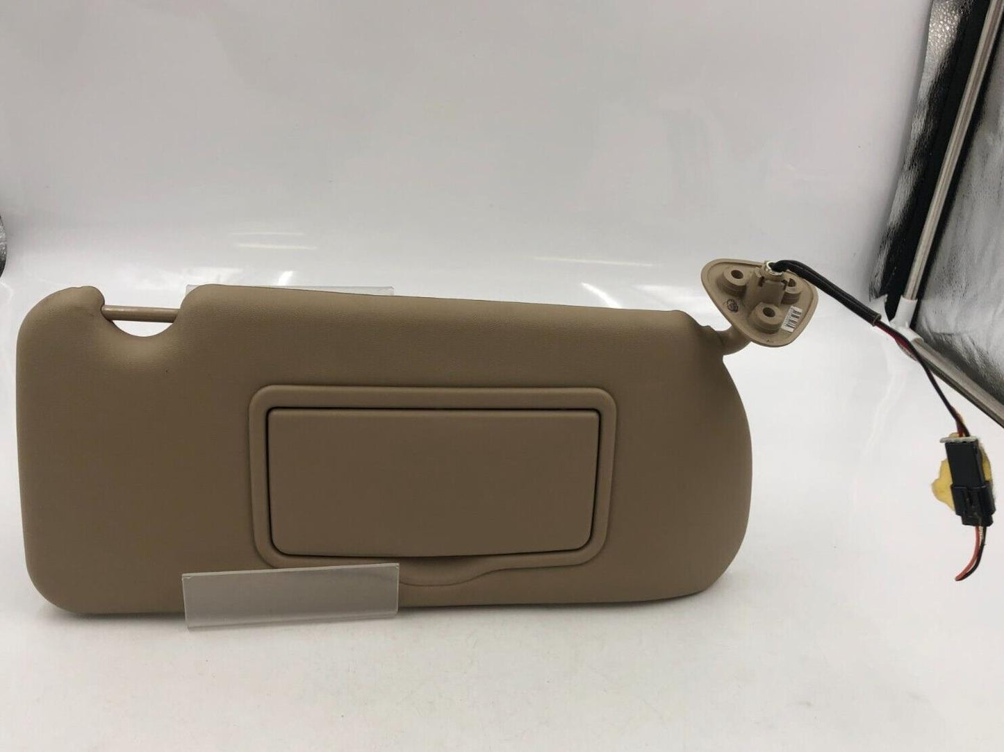 2007-2009 Cadillac SRX Passenger Side Sunvisor Illumination Tan OEM A01B30025