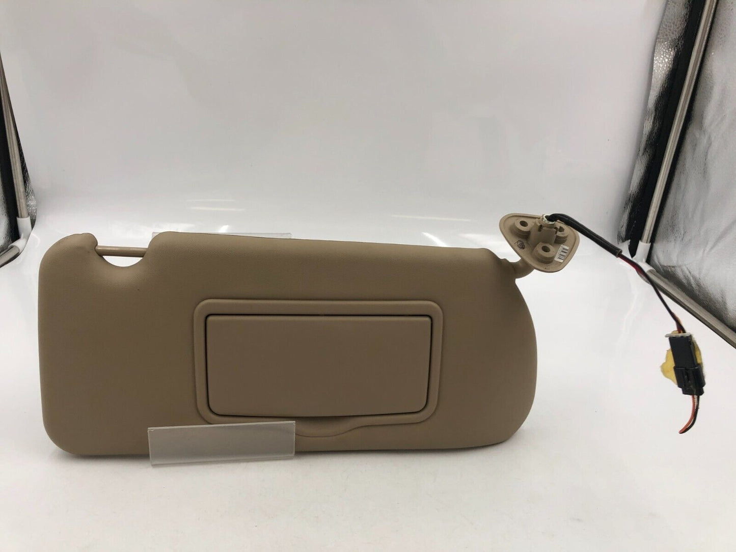 2007-2009 Cadillac SRX Passenger Side Sunvisor Illumination Tan OEM A01B30025