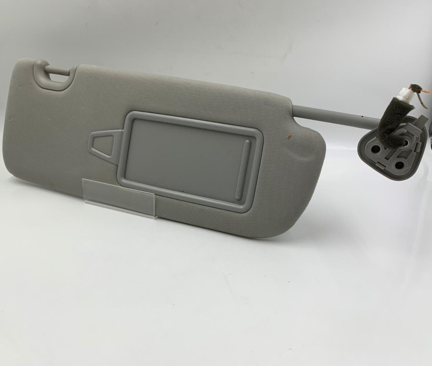 2013-2018 Hyundai Santa Fe Passenger Sunvisor Gray Illuminated OEM E04B10038