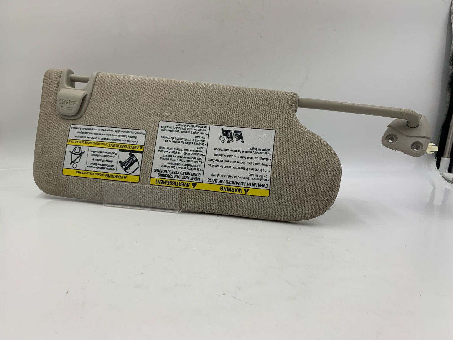 2015-2018 Nissan Murano Driver Sun Visor Sunvisor Gray Illuminated OEM F04B35018