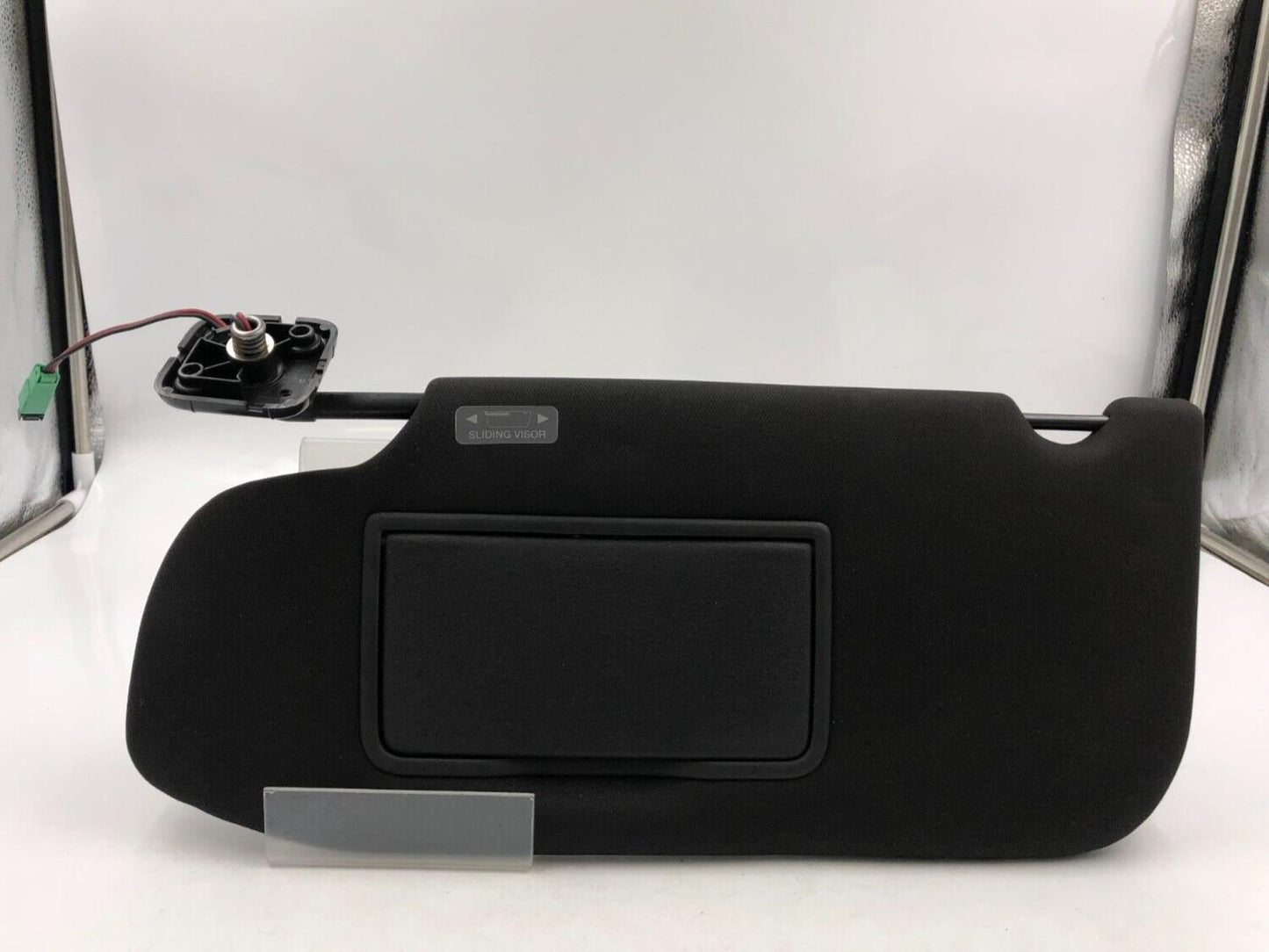 2013-2019 Ford Taurus Driver Sun Visor Sunvisor Black Illuminated OEM A01B54026