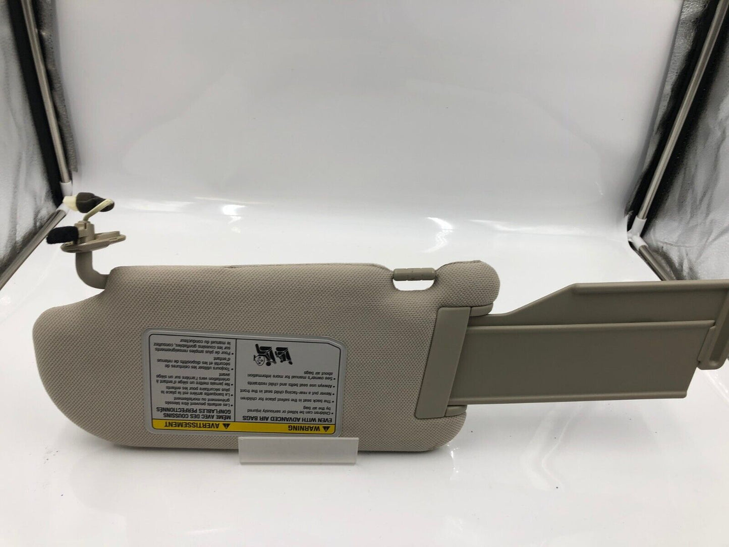 2006-2010 Infiniti M35 Passenger Sun Visor Sunvisor Beige Illuminated OEM B40002