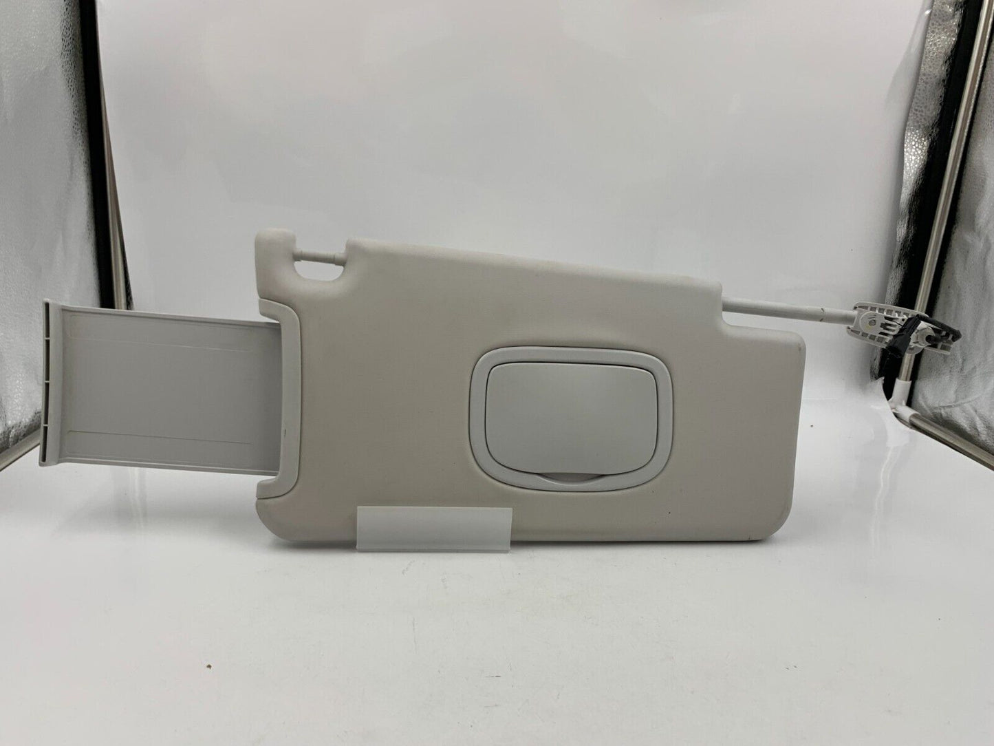 2015-2022 Jeep Commander Passenger Sun Visor Sunvisor Gray OEM E02B14053