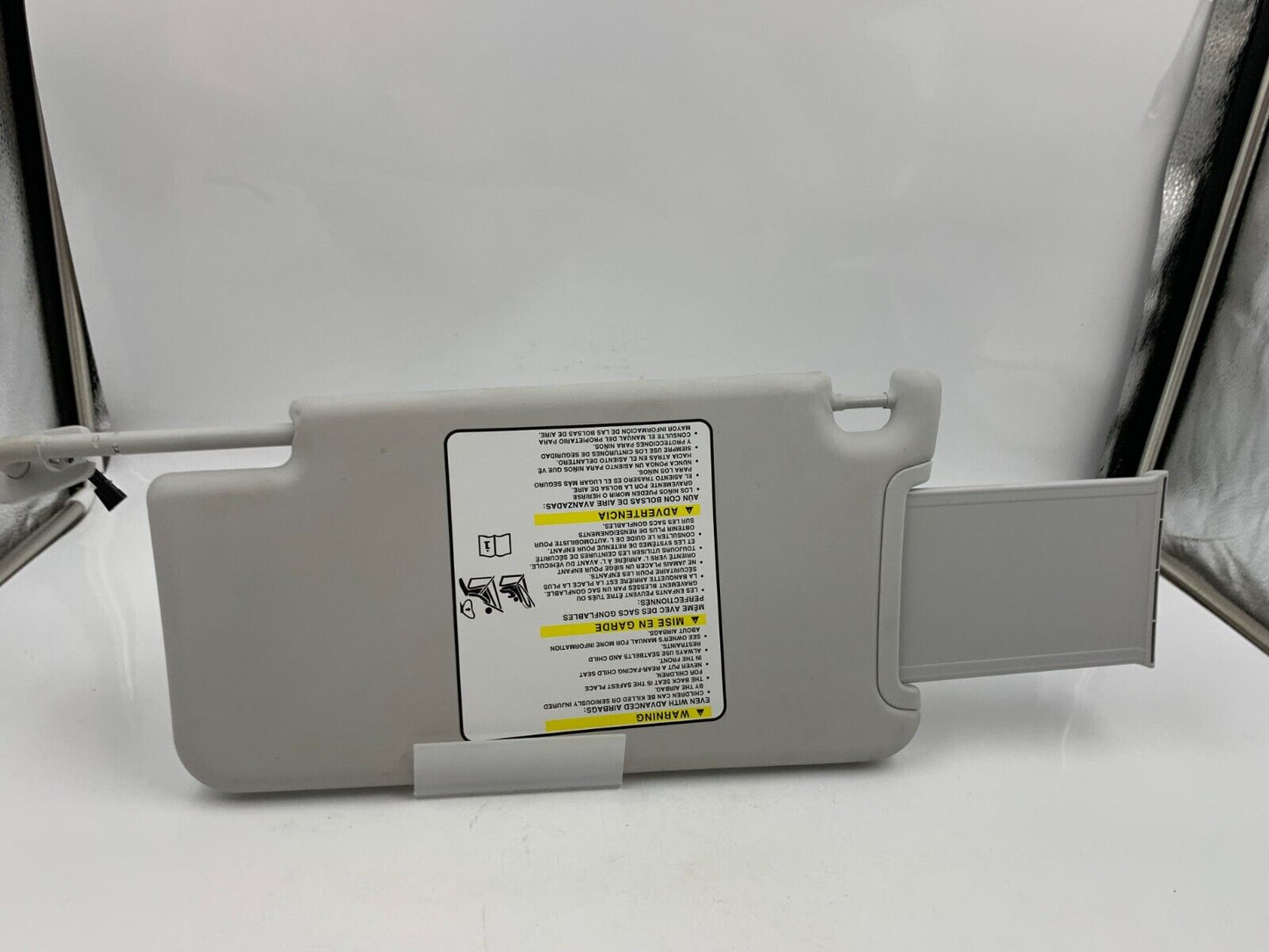 2015-2022 Jeep Commander Passenger Sun Visor Sunvisor Gray OEM E02B14053