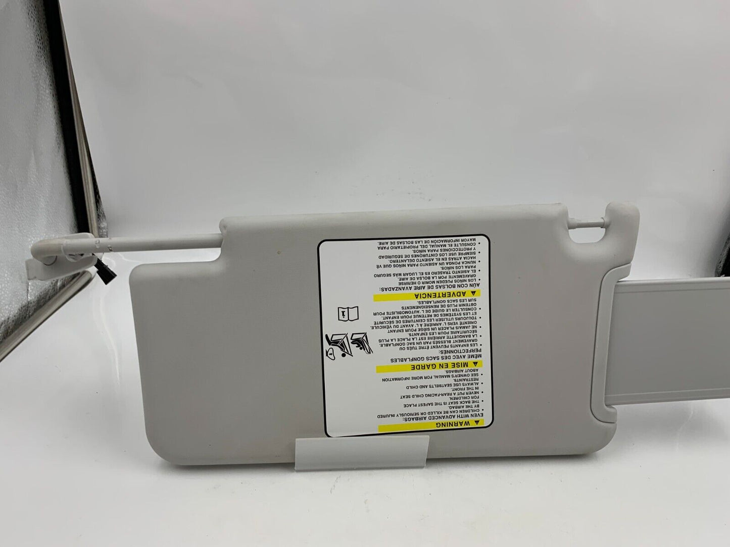 2015-2022 Jeep Commander Passenger Sun Visor Sunvisor Gray OEM E02B14053