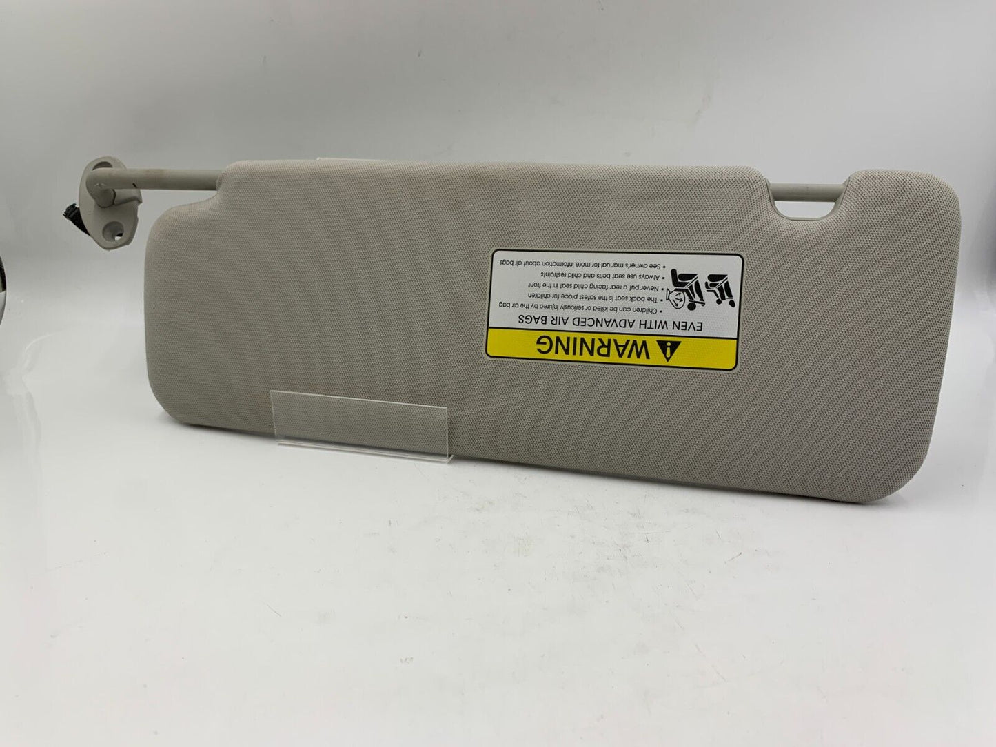 2016-2020 Kia Sorento Passenger Sun Visor Sunvisor Gray OEM D04B12035