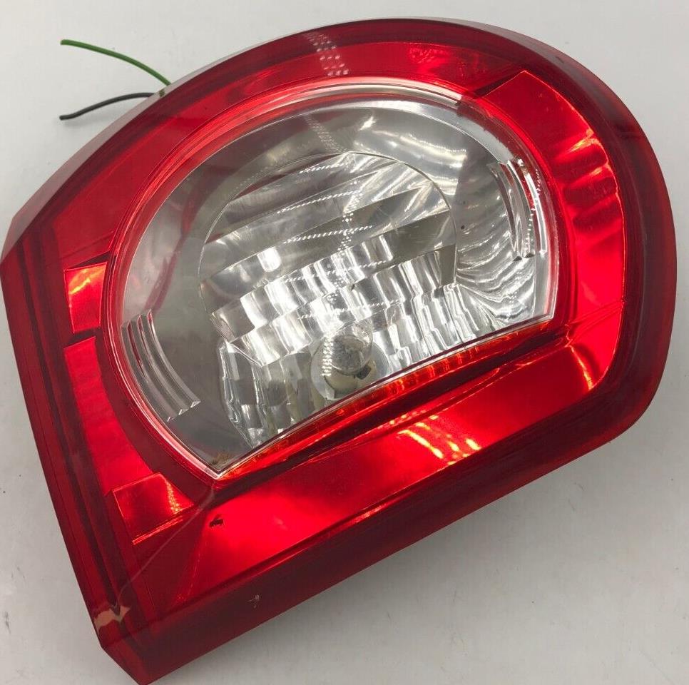 2009-2012 Chevrolet Traverse Passenger Side Trunklid Tail Light OEM A03B37055