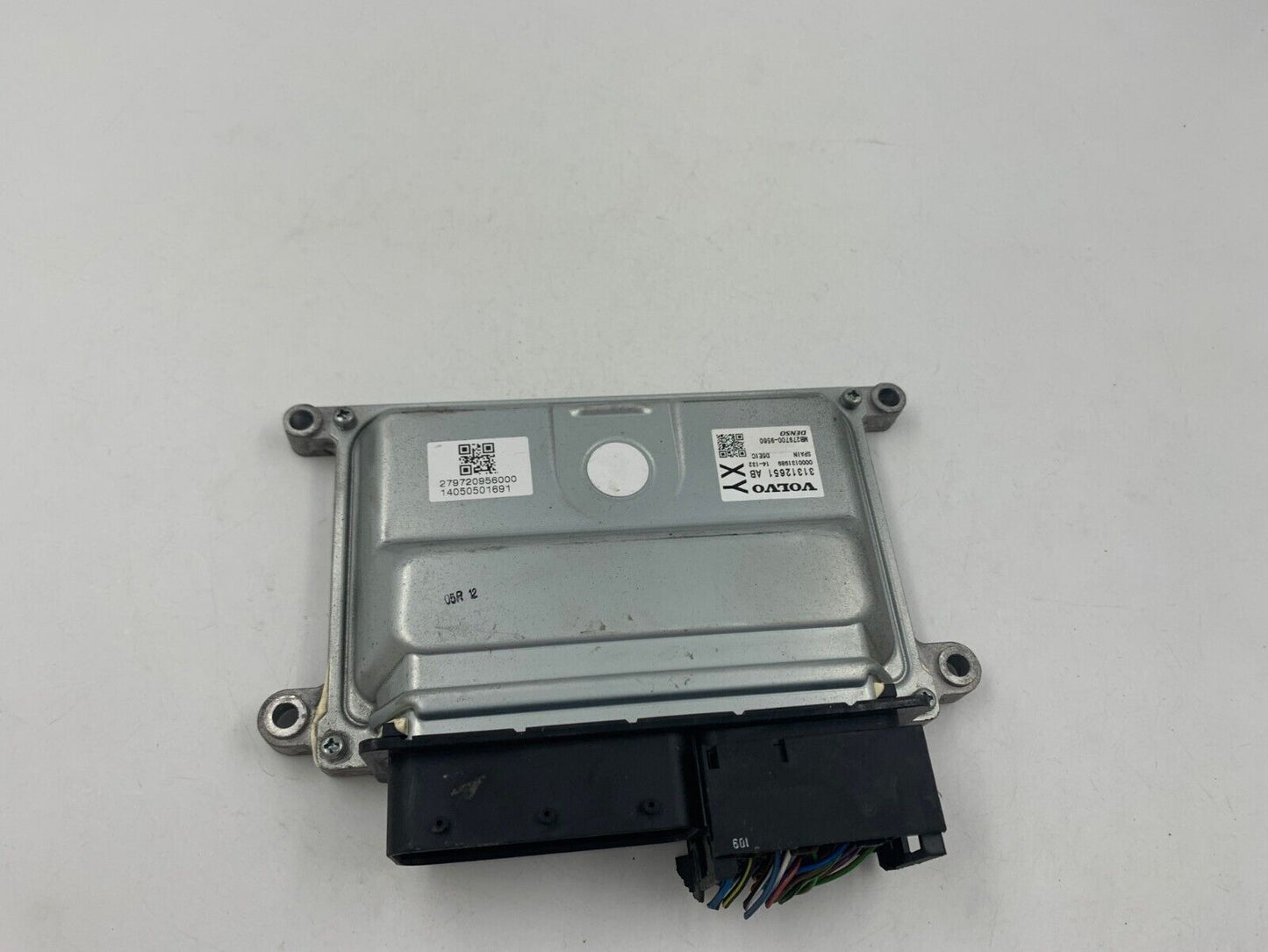 2014-2016 Volvo S60 Engine Control Module ECU ECM OEM B03B22022