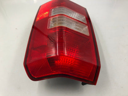 2007 Jeep Patriot Passenger Side Tail Light Taillight OEM A01B39031