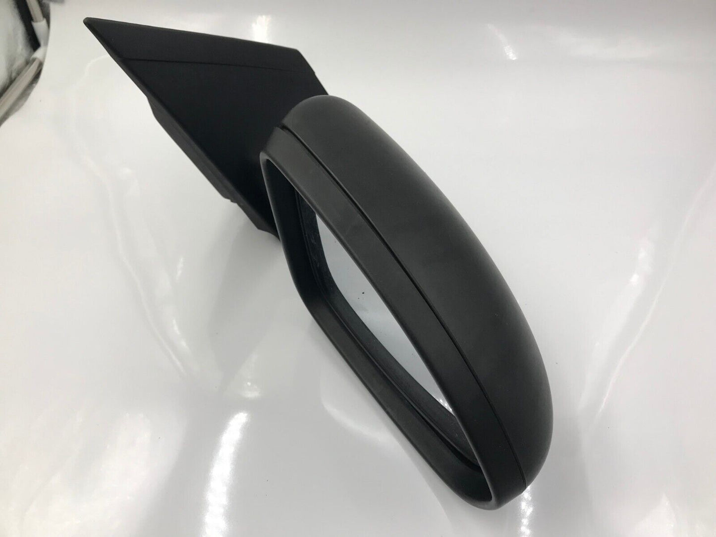 2011-2014 Chevrolet Cruze Passenger Side View Manual Door Mirror Black G02B48038