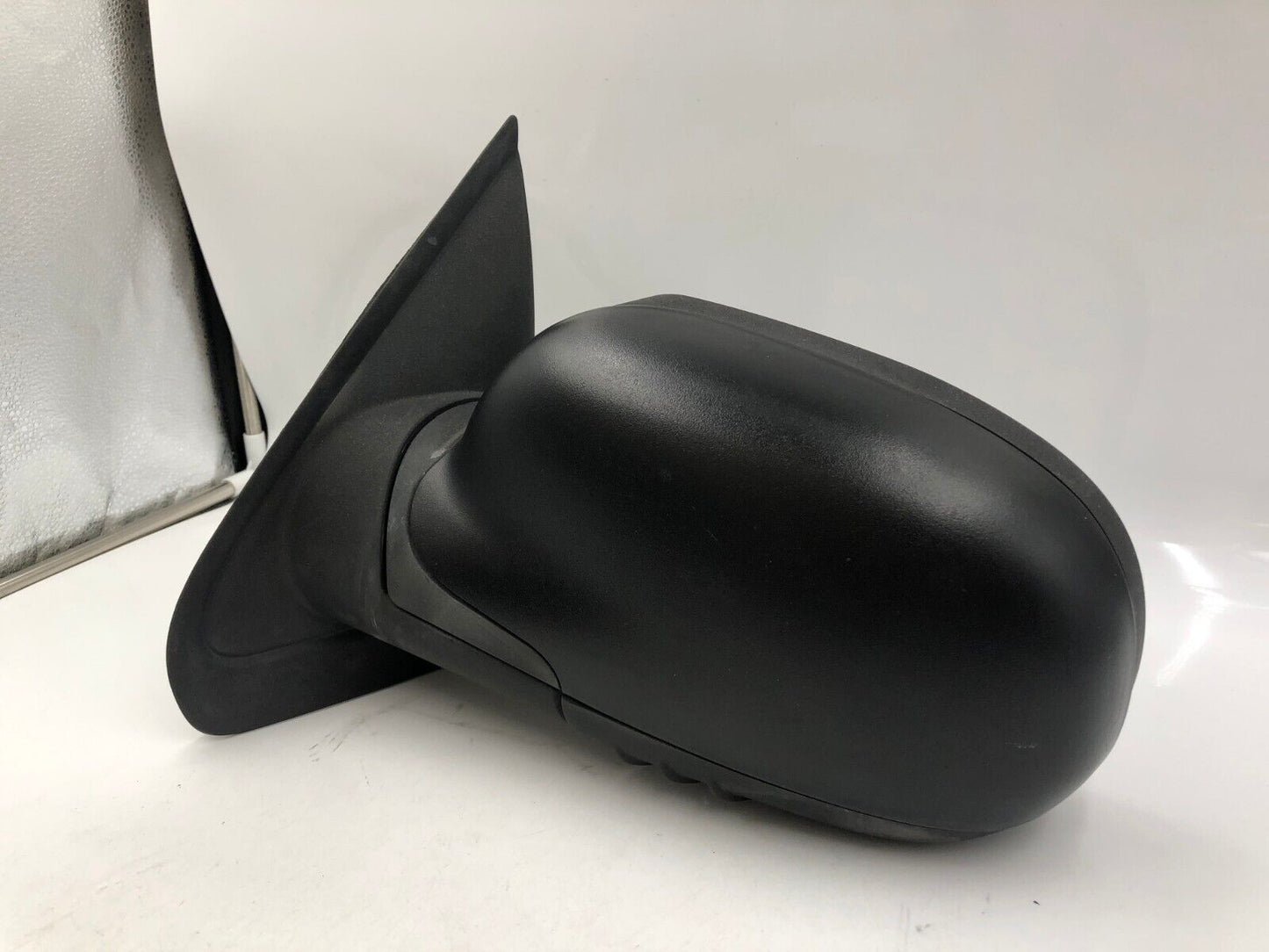 2002-2009 Chevrolet Trailblazer Driver Side Power Door Mirror Black C03B24023