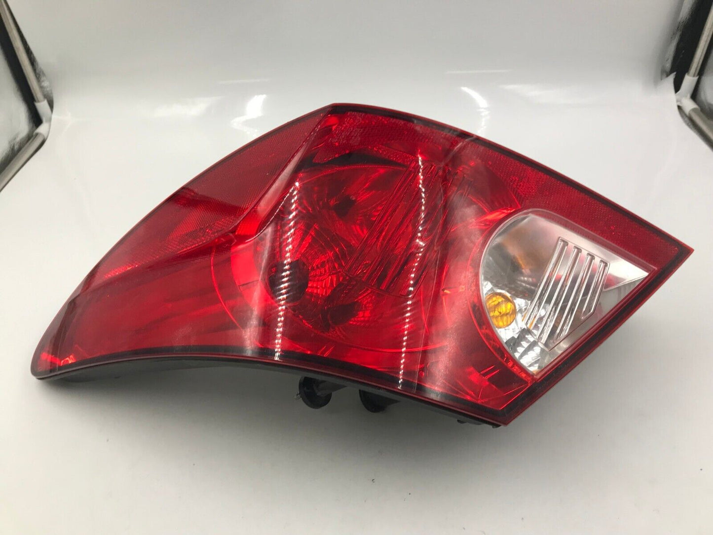 2007-2008 Chrysler Sebring Passenger Side Tail Light Taillight OEM A02B34030