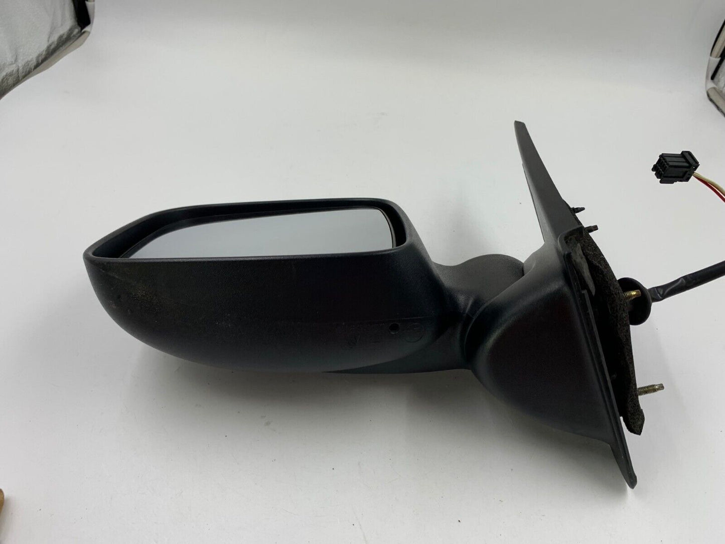 2002-2007 Jeep Liberty Driver Side View Power Door Mirror Black OEM G03B40003