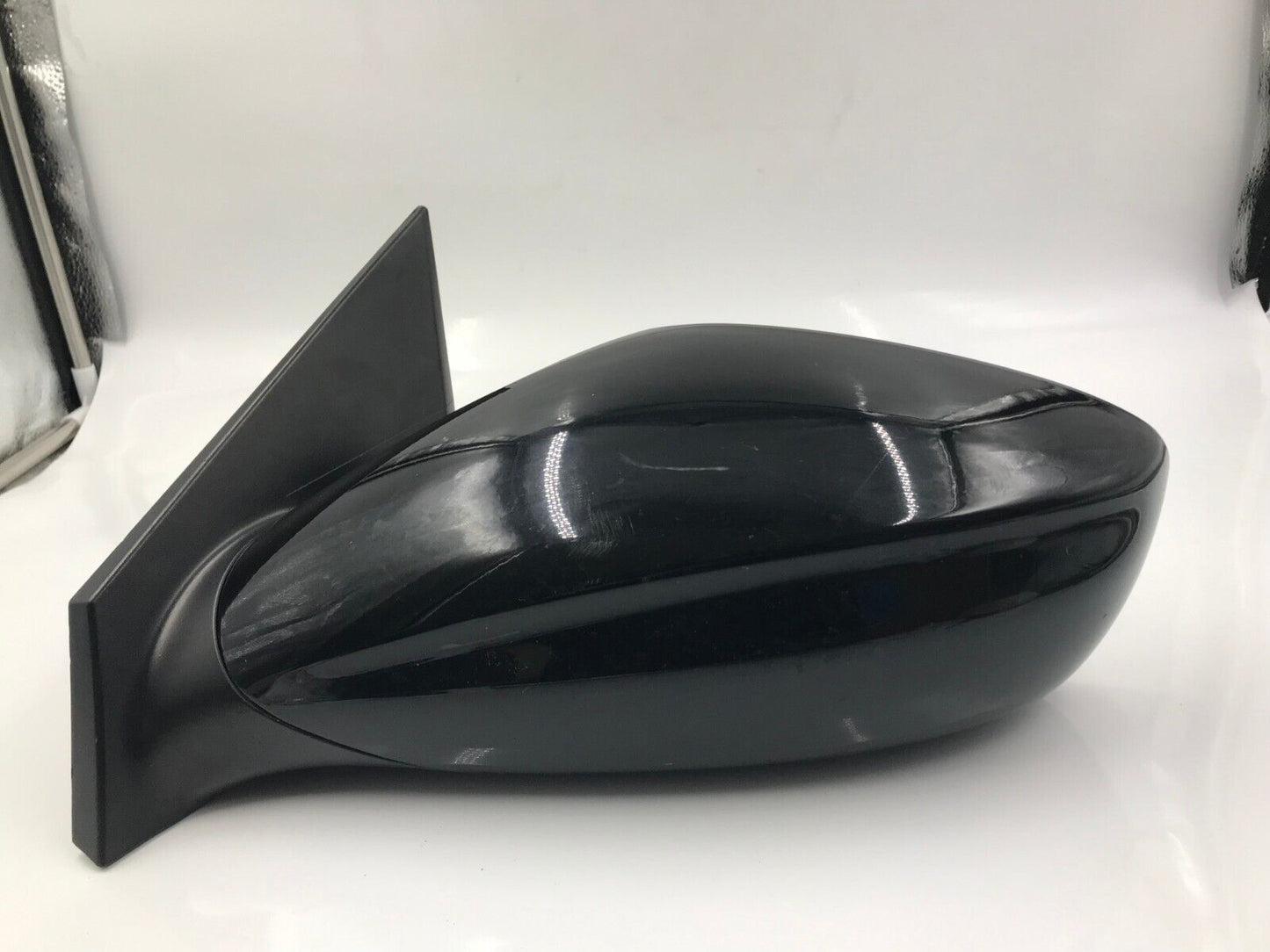 2011-2014 Hyundai Sonata Driver Side View Power Door Mirror Black OEM E04B44043