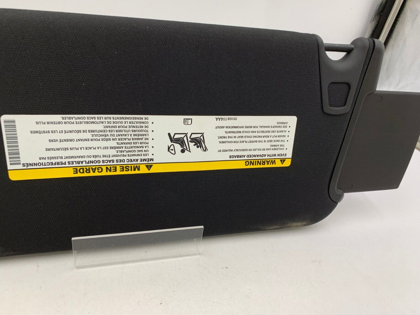 2011-2014 Chrysler 300 Passenger Sun Visor Sunvisor Black Illuminated C01B39054