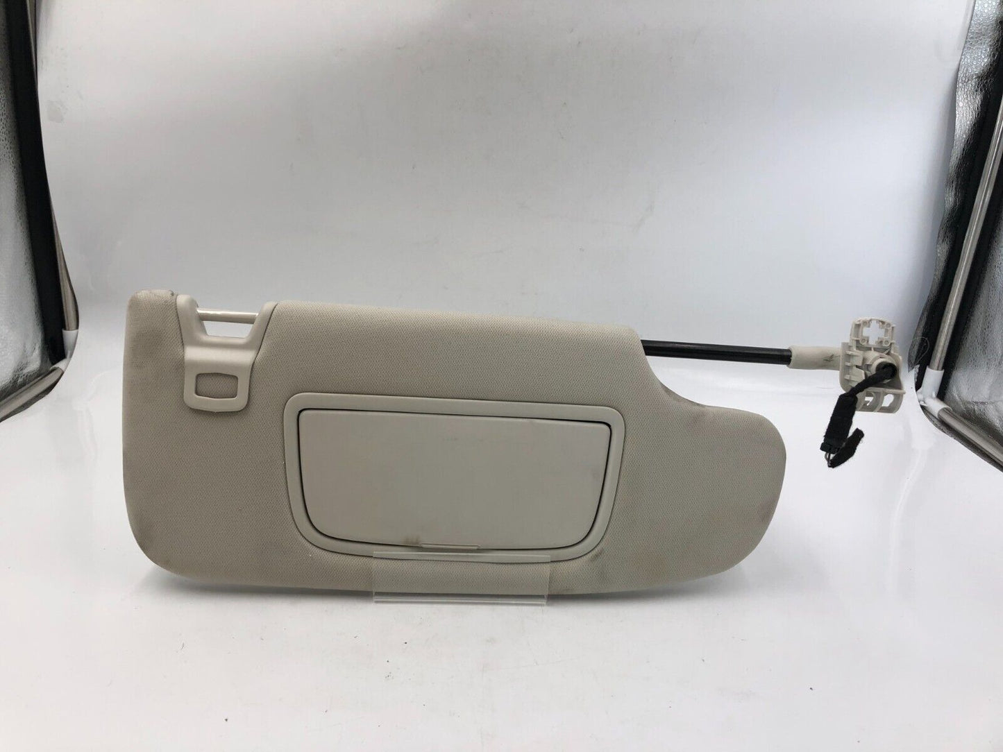 2015-2016 Ford Fusion Passenger Sun Visor Sunvisor Gray Illumination J01B45082