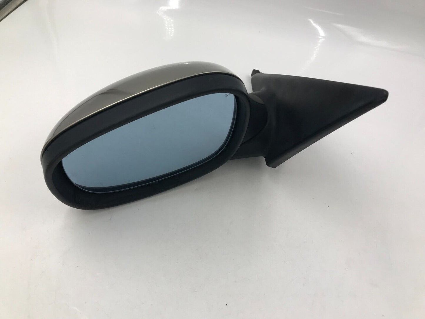 2009-2011 BMW 328i Driver Side View Power Door Mirror Champaign OEM B02B33052