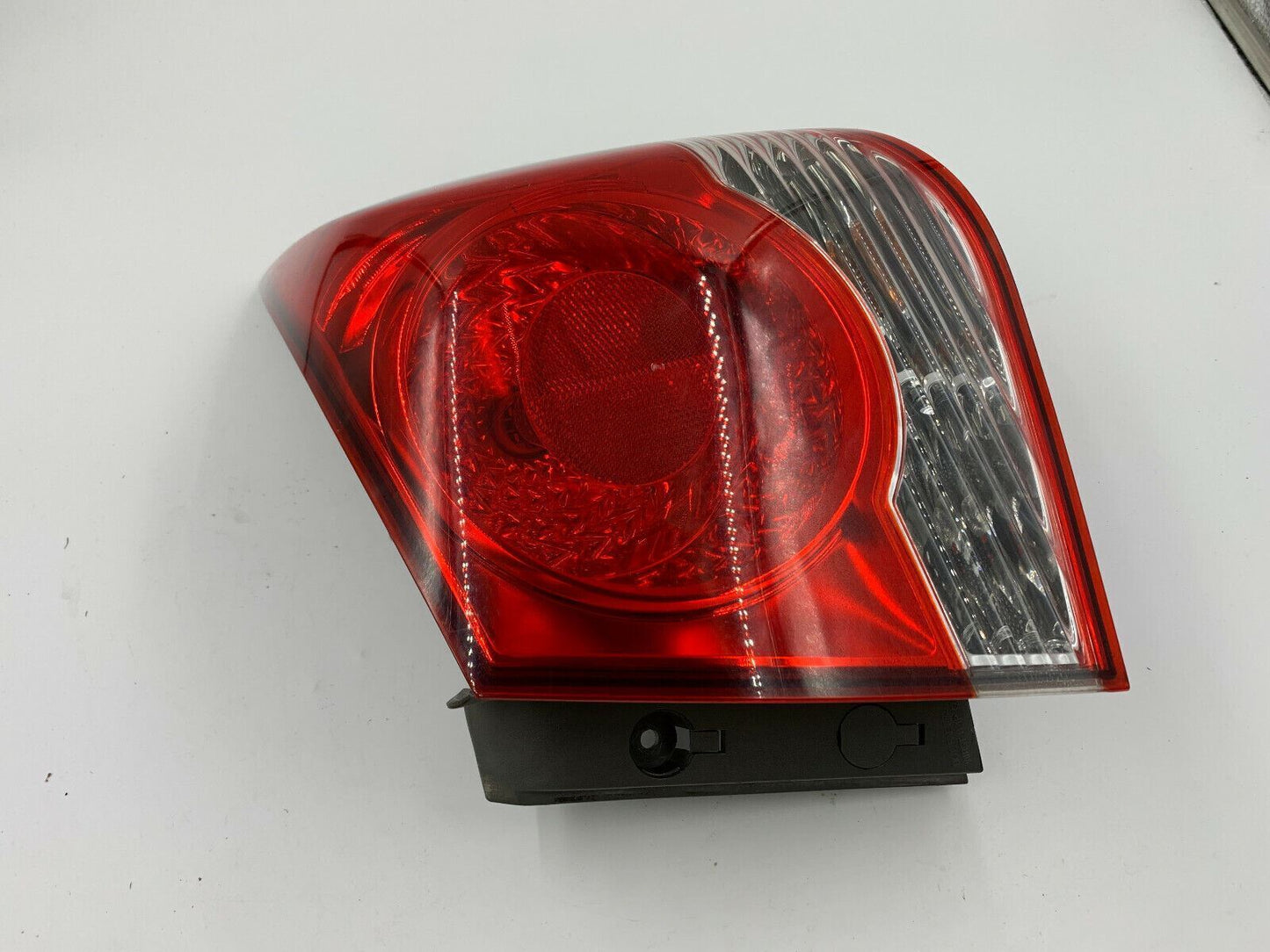 2011-2016 Chevrolet Cruze Passenger Side Tail Light Taillight OEM A01B33018