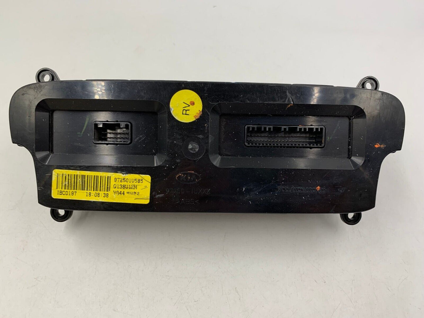 2014-2015 Kia Sorento AC Heater Climate Control Temperature Unit OEM B04B11037